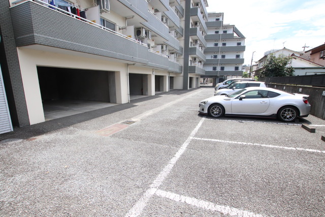 駐車場　敷地内駐車場（要空き確認）♪