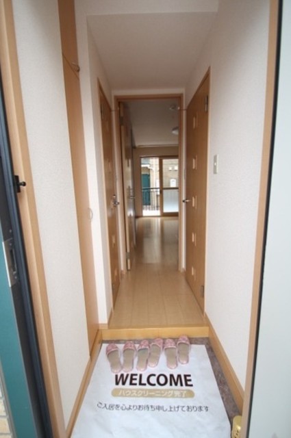 玄関　別部屋参考。