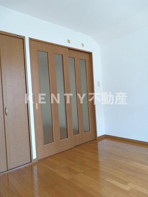 居室・リビング　ゆったり過ごせる居間です