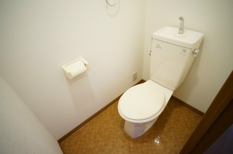 トイレ　別号室イメージ