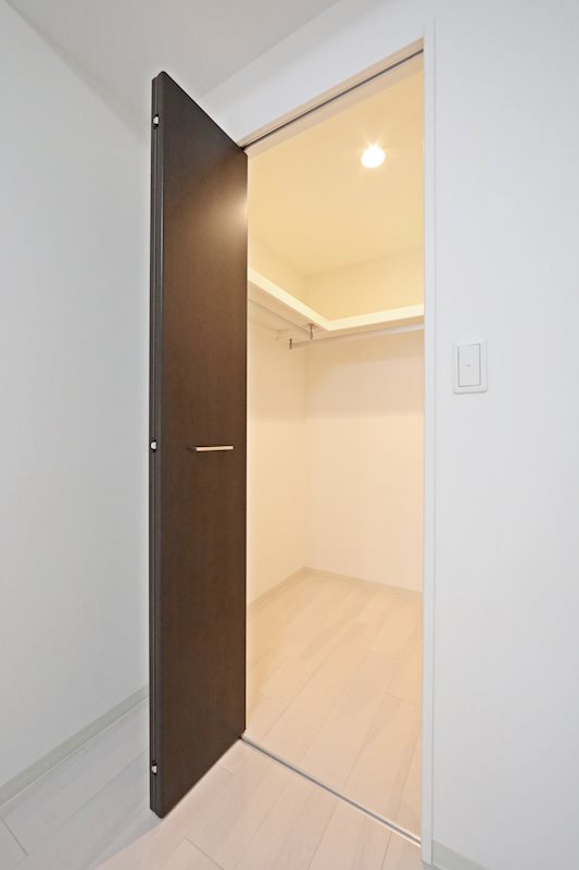 収納　ウォークインクローゼット