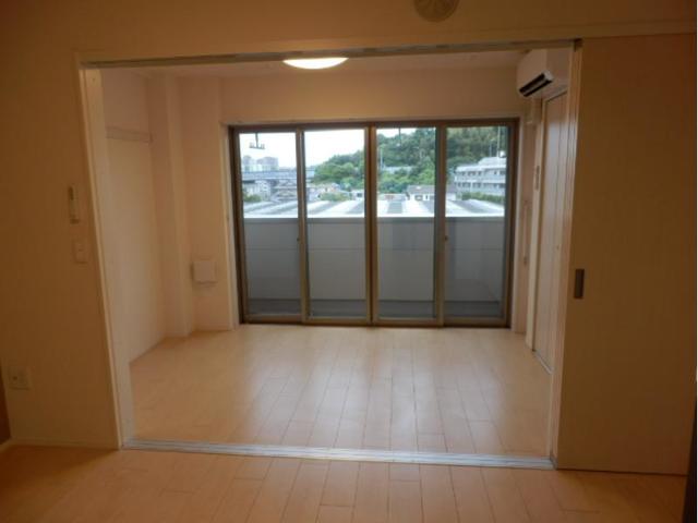 居室・リビング　別号室の参考写真です