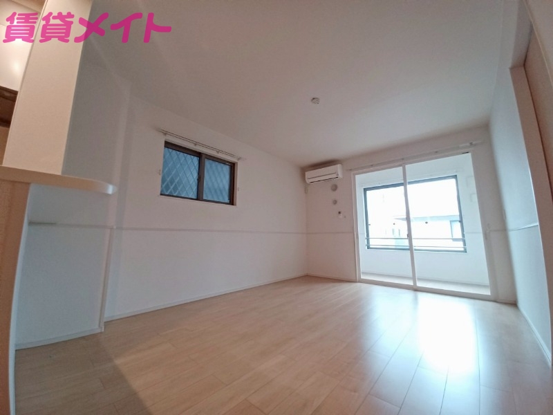 居室・リビング　同タイプ部屋写真です。