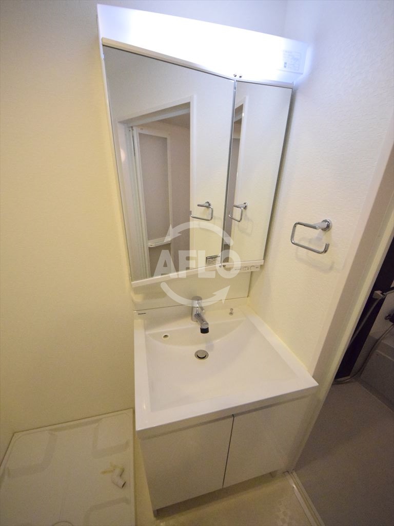 洗面設備　レジュールアッシュ天王寺堂ヶ芝　洗面化粧台