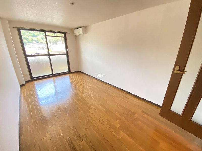 居室・リビング　※同タイプの他のお部屋です