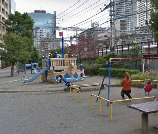 公園　本芝公園（公園）まで137m