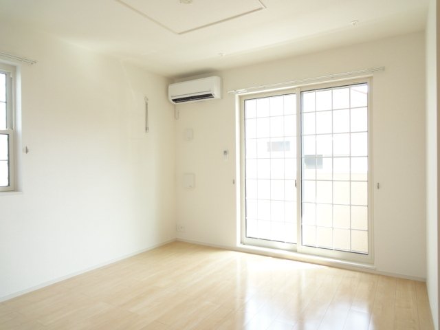 居室・リビング　ゆったりとした居間です