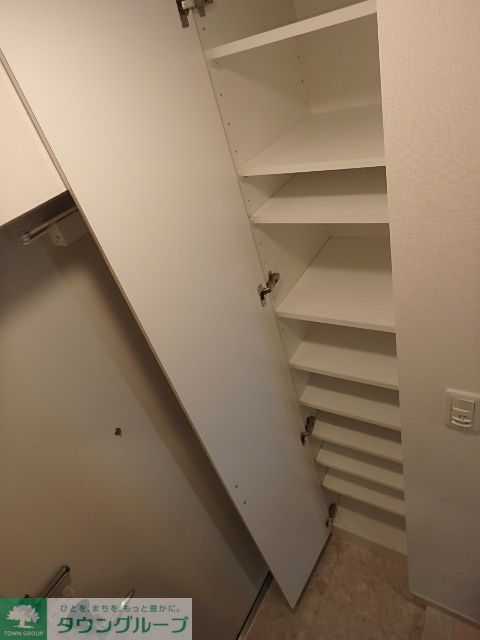 収納　シューズボックス