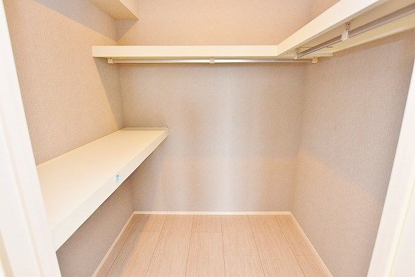 収納　★ウォークインクローゼット★