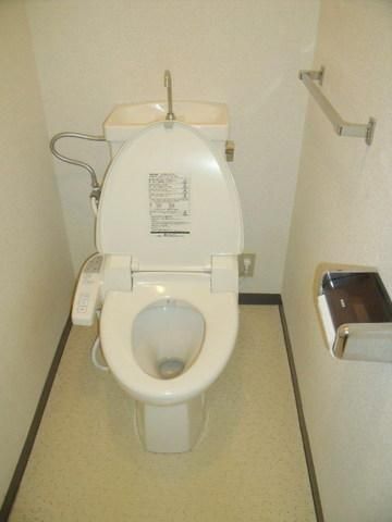 トイレ　ウォシュレット完備