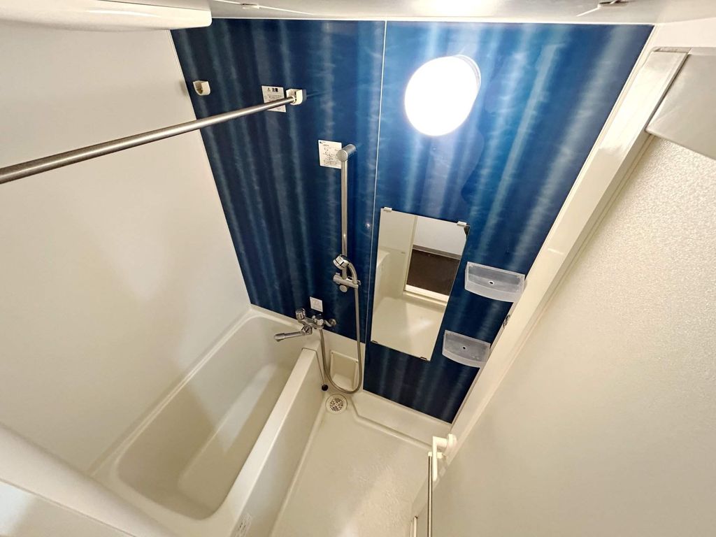 バス・シャワールーム　バス