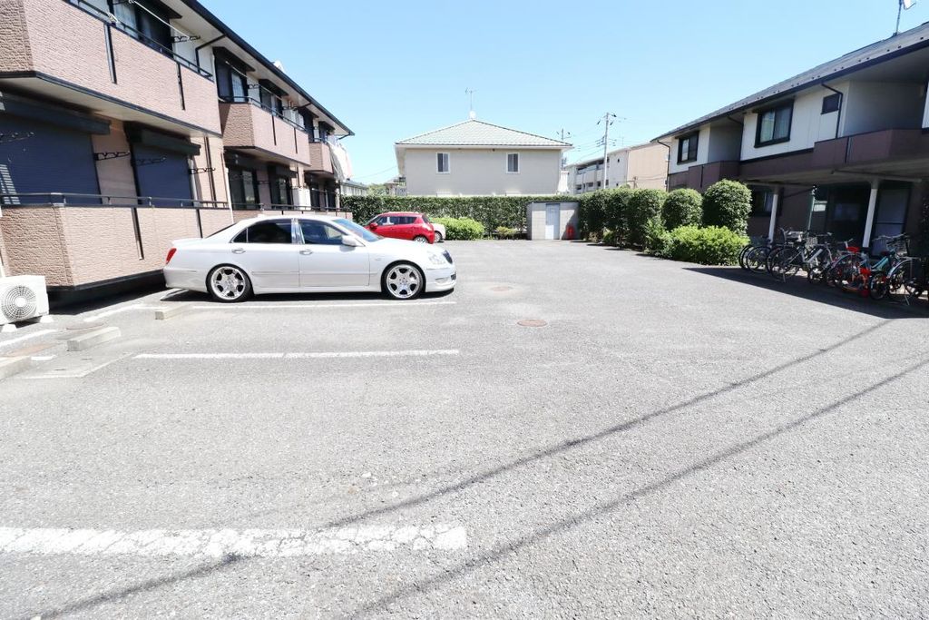 駐車場　駐車場