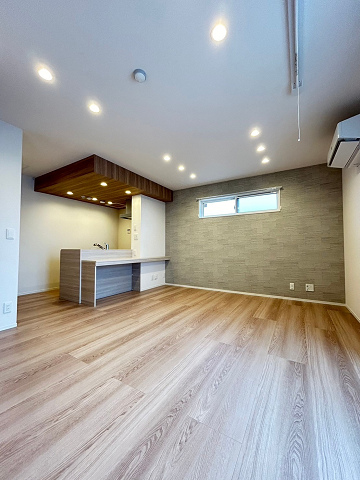 居室・リビング　こちらのリビングで趣味の時間をお楽しみください