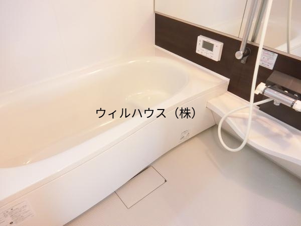 バス・シャワールーム　追い焚き！浴室乾燥機付き！