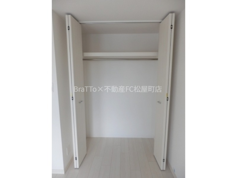 収納　収納（クローゼット）