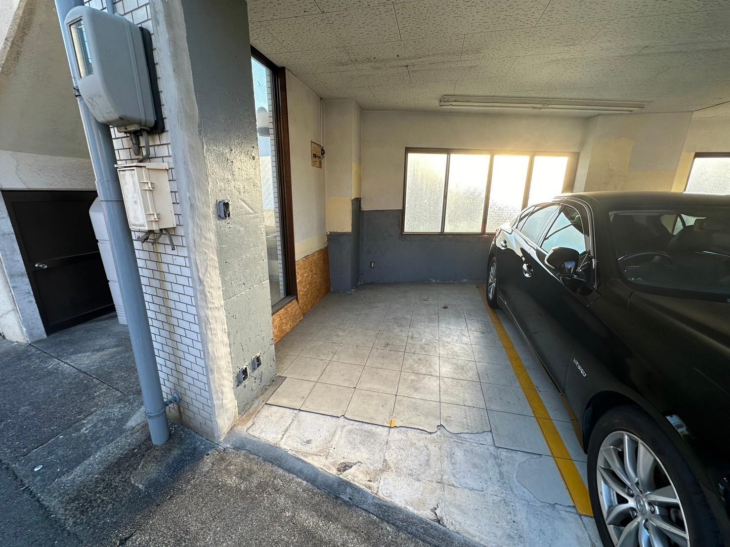 その他共有部分　雨の日も安心の屋内駐輪場完備♪