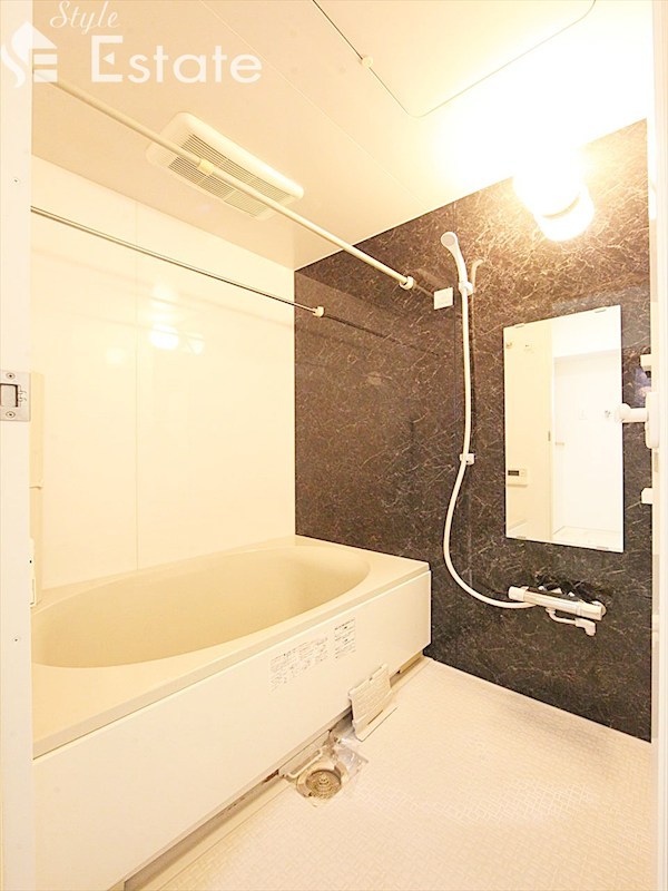 バス・シャワールーム　浴室