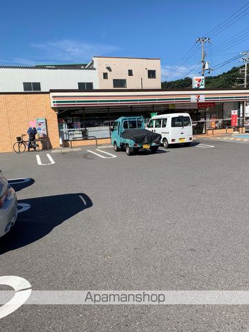 コンビニ　セブン－イレブン海南下津町店（コンビニ）まで385m