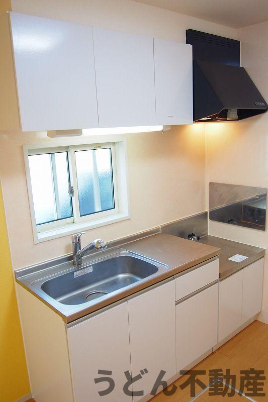 キッチン　うどん県のお部屋探しはうどん不動産へ うどんちゃんとLINE