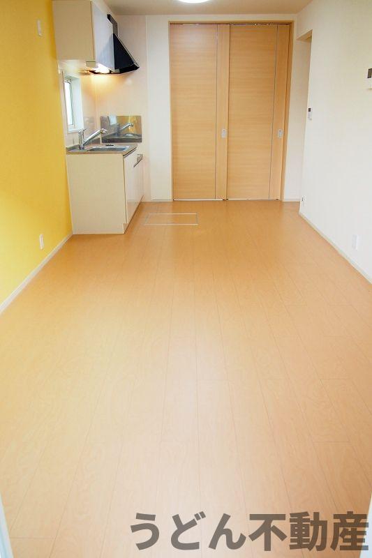 居室・リビング　うどん県のお部屋探しはうどん不動産へ うどんちゃんとLINE