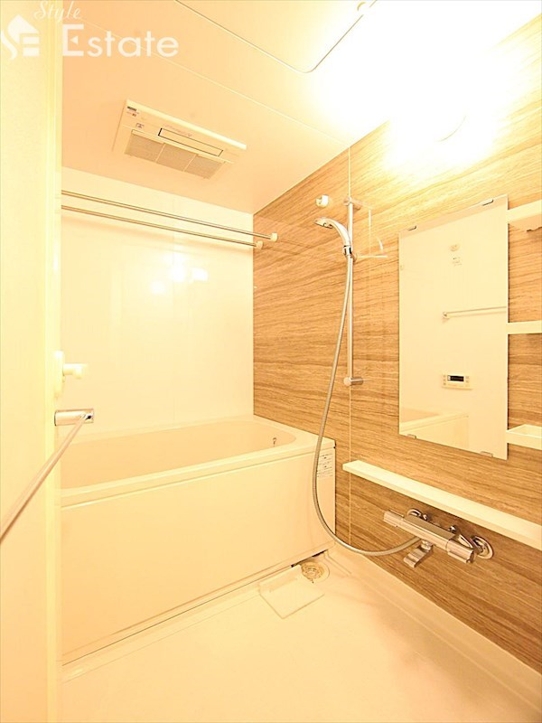 バス・シャワールーム　バスルーム