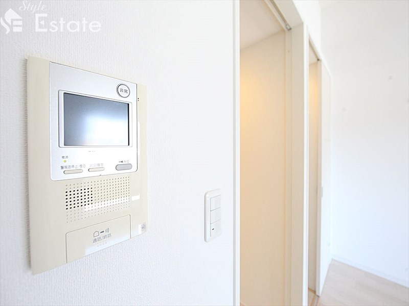 セキュリティ　モニター付きインターホン