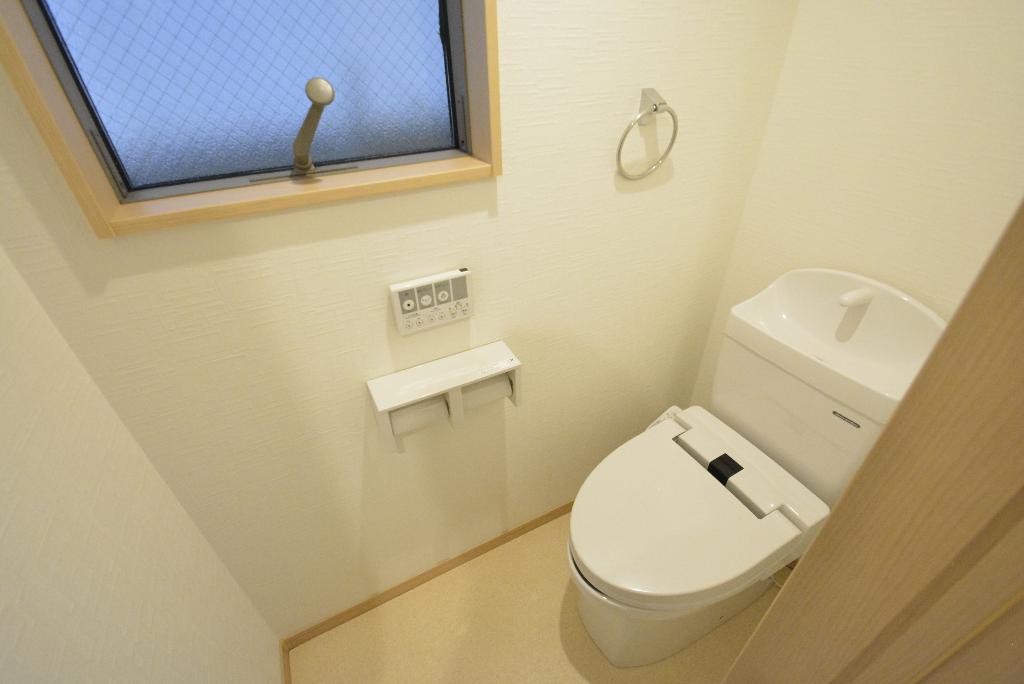 トイレ　シャワー付トイレ