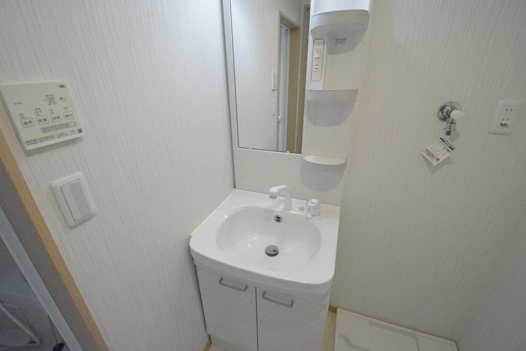 洗面設備　洗髪洗面化粧台