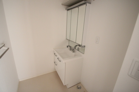 洗面設備　※別部屋の写真です