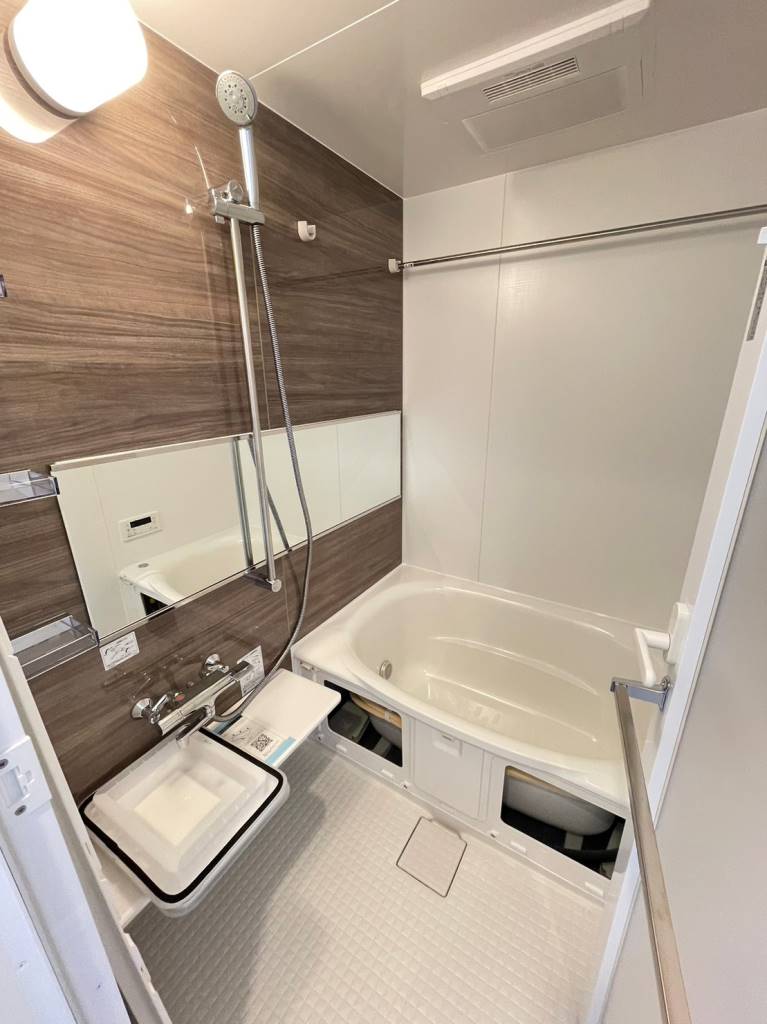 バス・シャワールーム