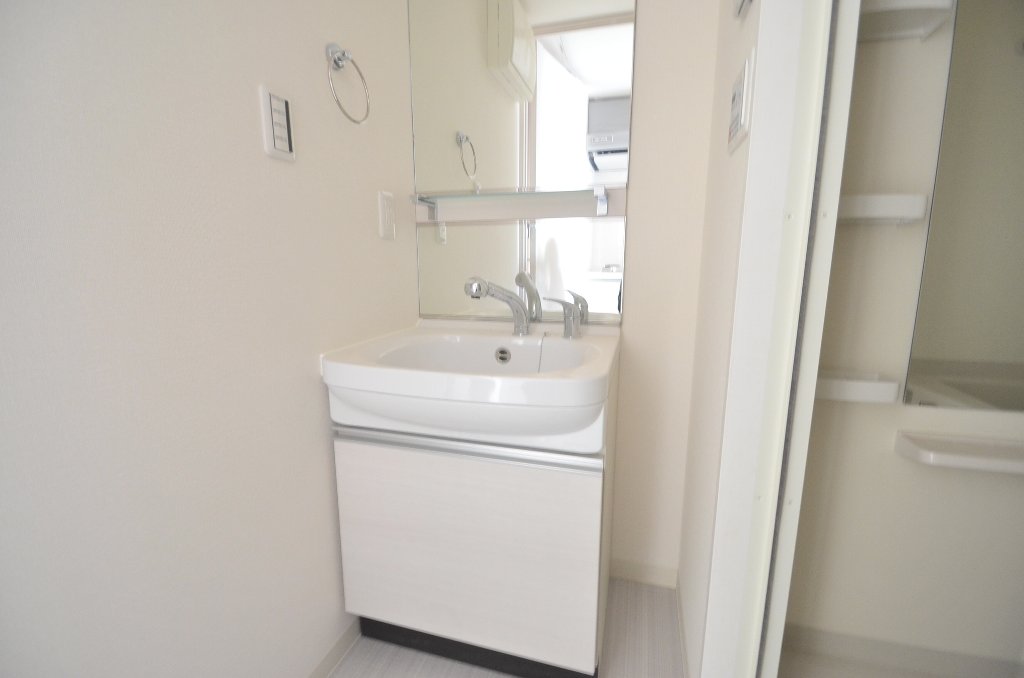 洗面設備　洗髪洗面化粧台