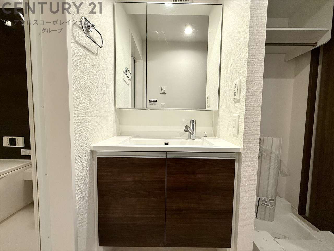 洗面設備　洗髪洗面化粧台付き♪