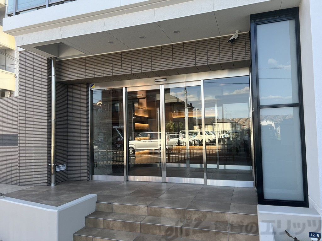 エントランス　エントランス