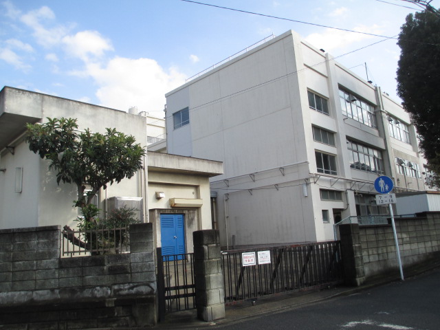 小学校　横浜市立旭小学校（小学校）まで1003m