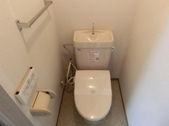 トイレ　清潔感のあるトイレです