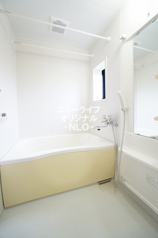 バス・シャワールーム　追焚付で快適なバスタイム★