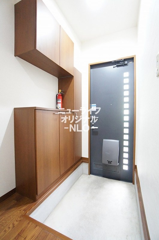 玄関　大容量のシューボックス付きの玄関