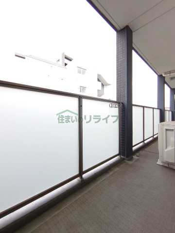 バルコニー　エスティメゾン新中野