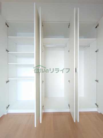 収納　エスティメゾン新中野