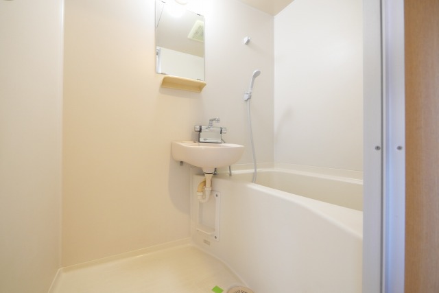 バス・シャワールーム　バス・シャワールーム