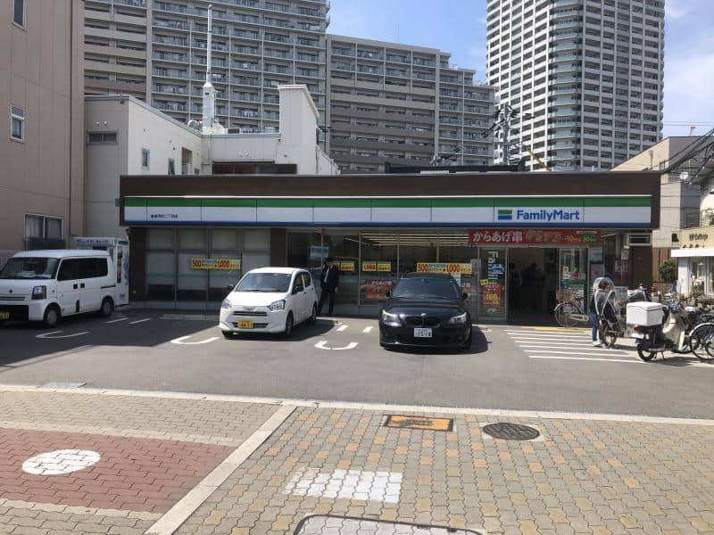 コンビニ　ファミリーマート 南吹田一丁目店（コンビニ）まで247m