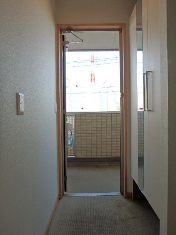 玄関　図面と現状に相違がある場合には現状を優先