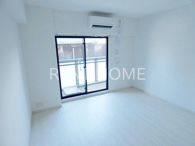 居室・リビング　洋室８帖