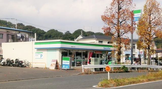 コンビニ　ファミリーマート鶴見環状二号店（コンビニ）まで185m