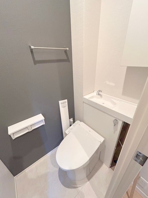 トイレ　★温水洗浄便座★