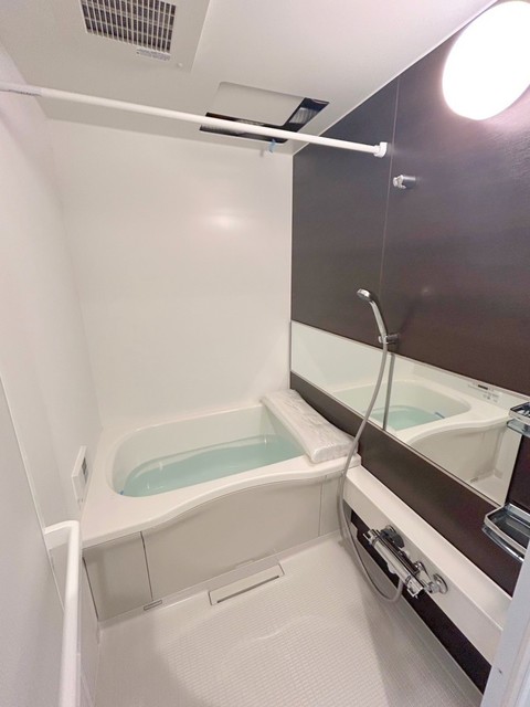 バス・シャワールーム　★浴室乾燥・追い焚き★