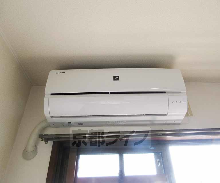 その他設備　クーラー付き