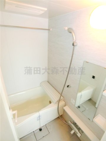 バス・シャワールーム　1Kでは少ない追焚！+浴室乾燥機付きのバスルームお風呂