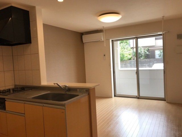 居室・リビング　キッチン