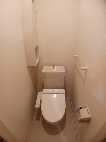 トイレ　シンプルで使いやすいトイレです